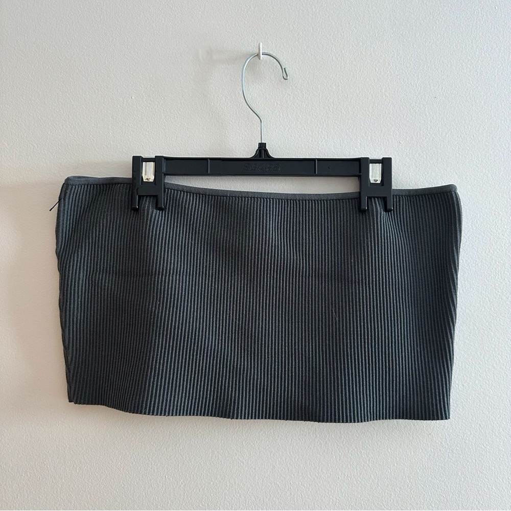 Aritzia Babaton Gray Grey sculpt knit cropped tube top XL NWOT